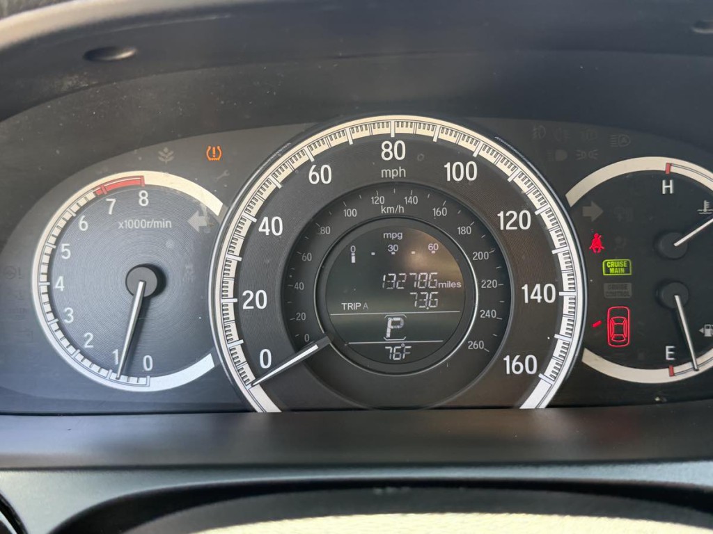 2017 Honda Accord Image 11