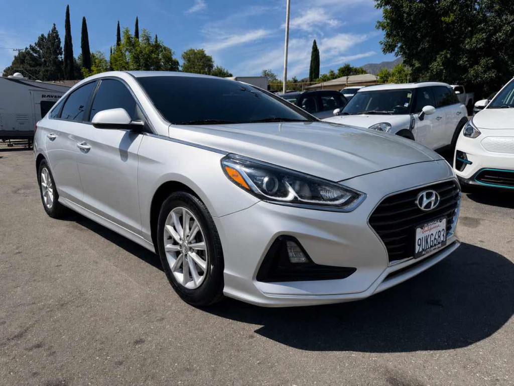 2018 Hyundai Sonata Image 1
