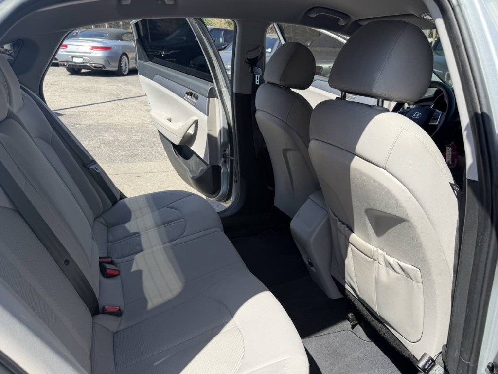 2018 Hyundai Sonata Image 18