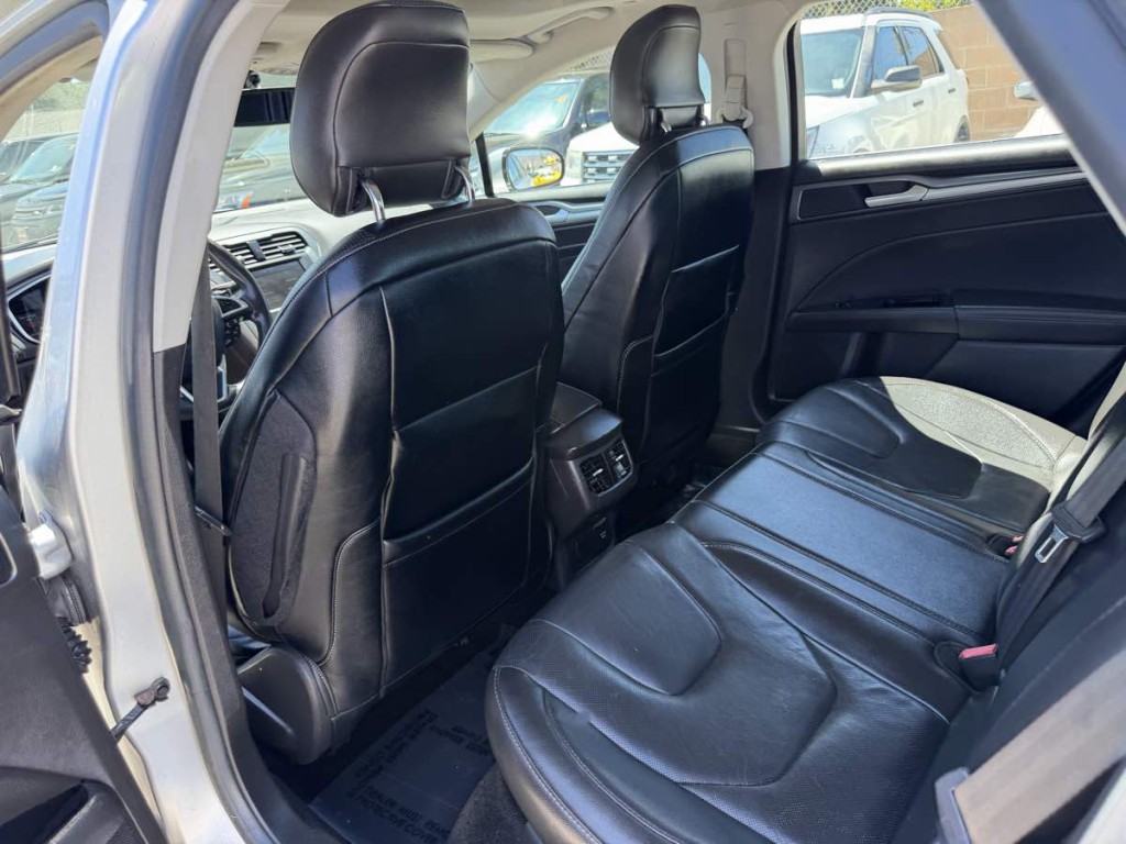 2014 Ford Fusion Image 17