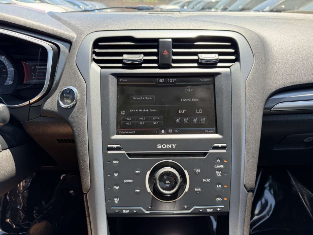 2014 Ford Fusion Image 20