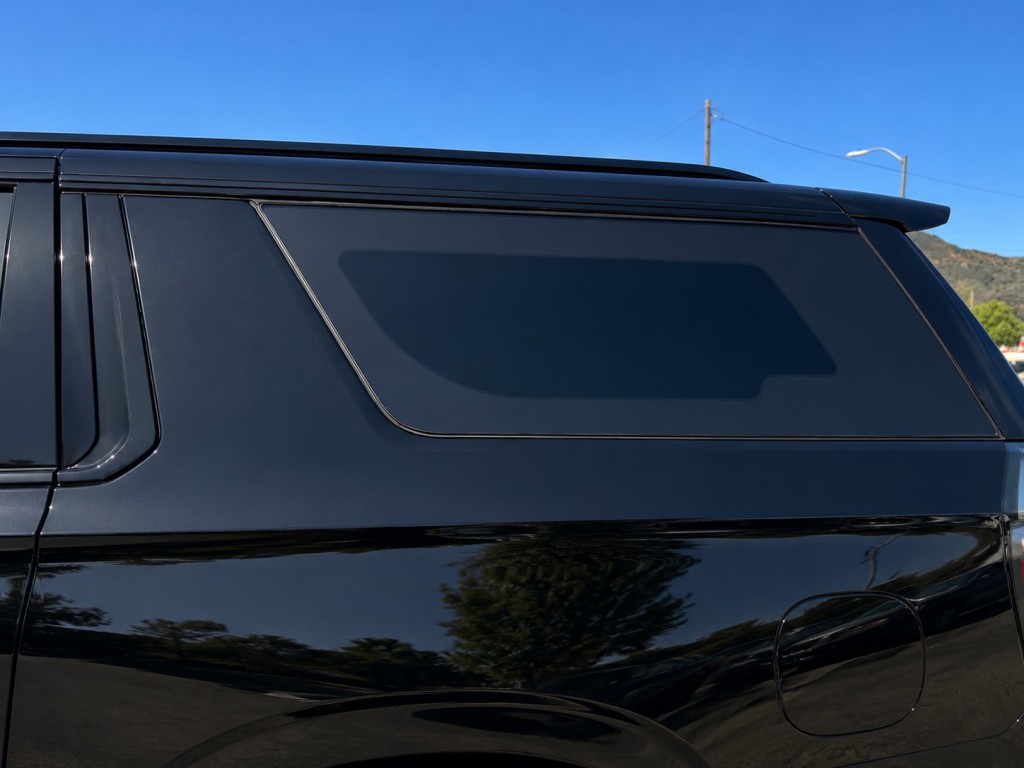 2024 Chevrolet Suburban Image 6