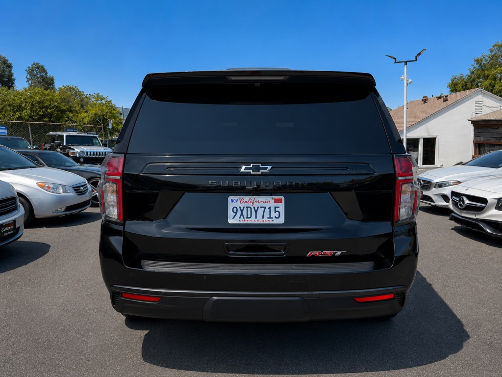 2024 Chevrolet Suburban Image 17