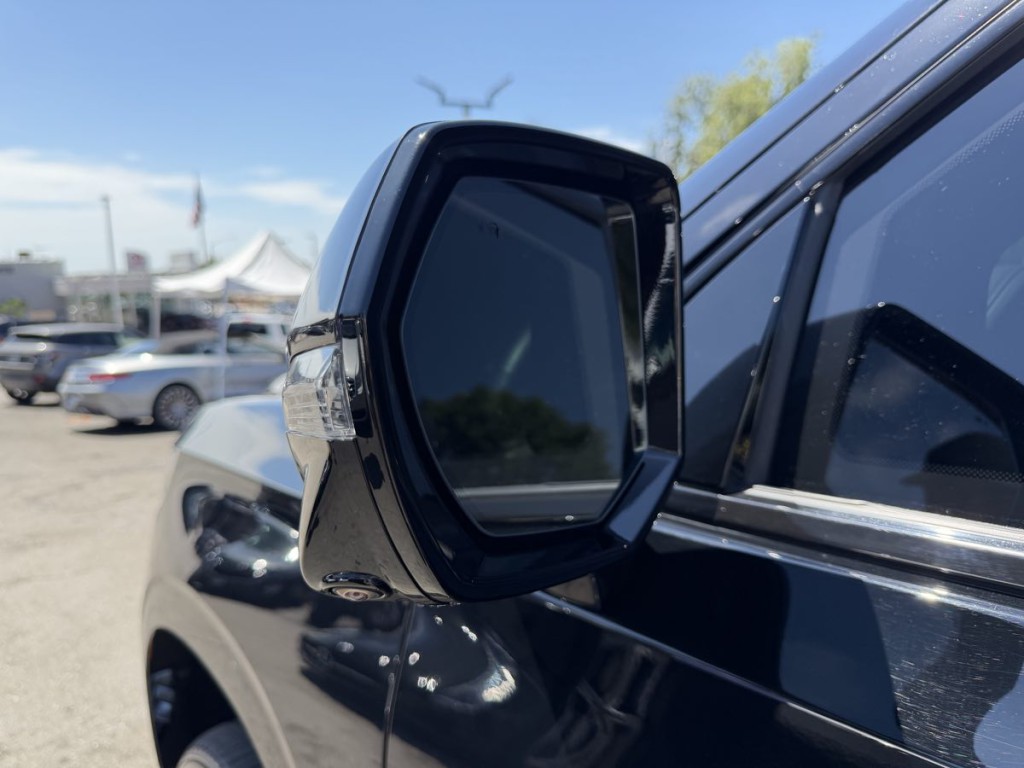 2024 Chevrolet Suburban Image 19