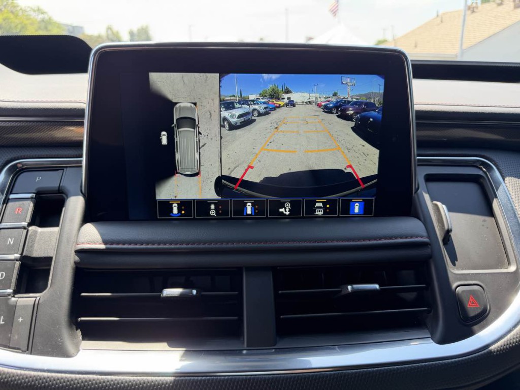 2024 Chevrolet Suburban Image 34