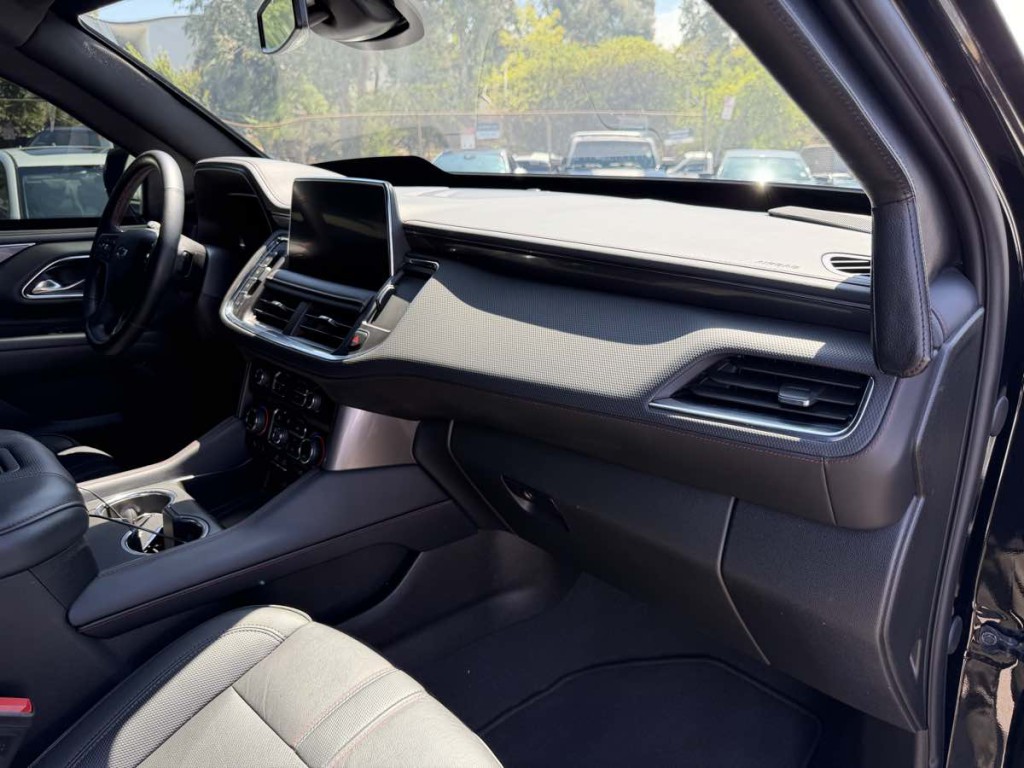 2024 Chevrolet Suburban Image 35