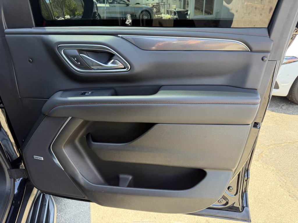 2024 Chevrolet Suburban Image 36