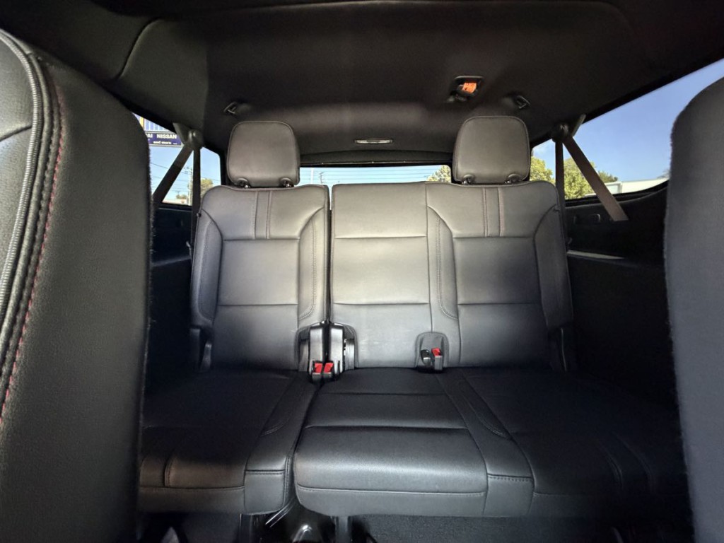 2024 Chevrolet Suburban Image 44