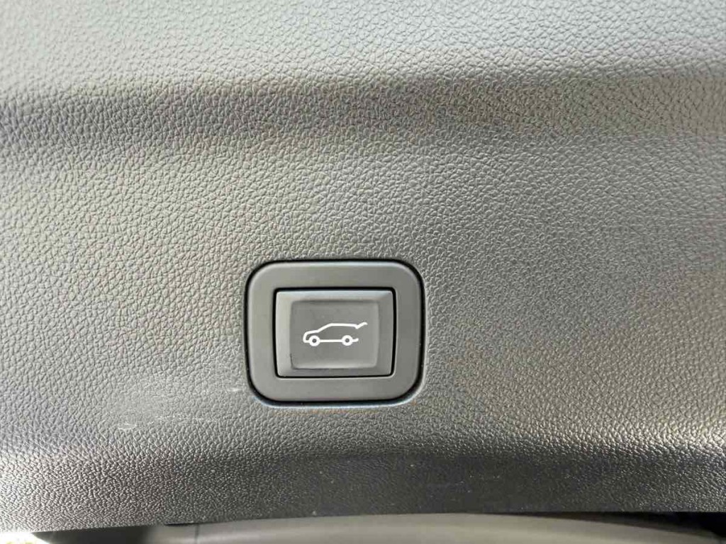 2024 Chevrolet Suburban Image 61