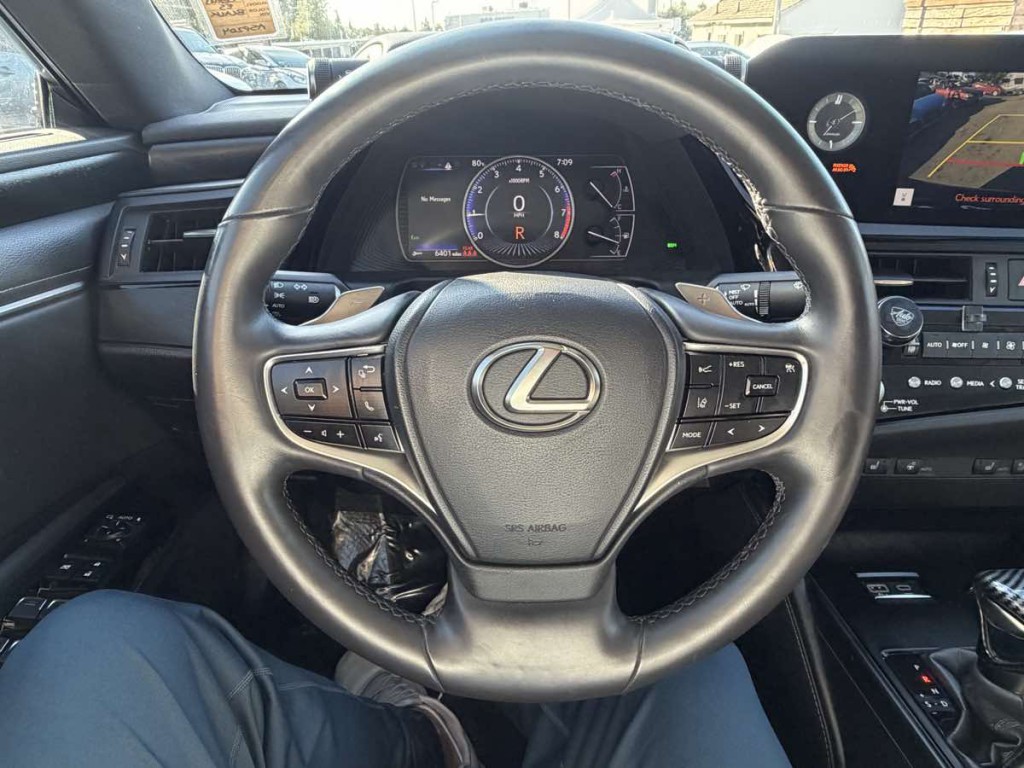 2023 Lexus ES 350 Image 7