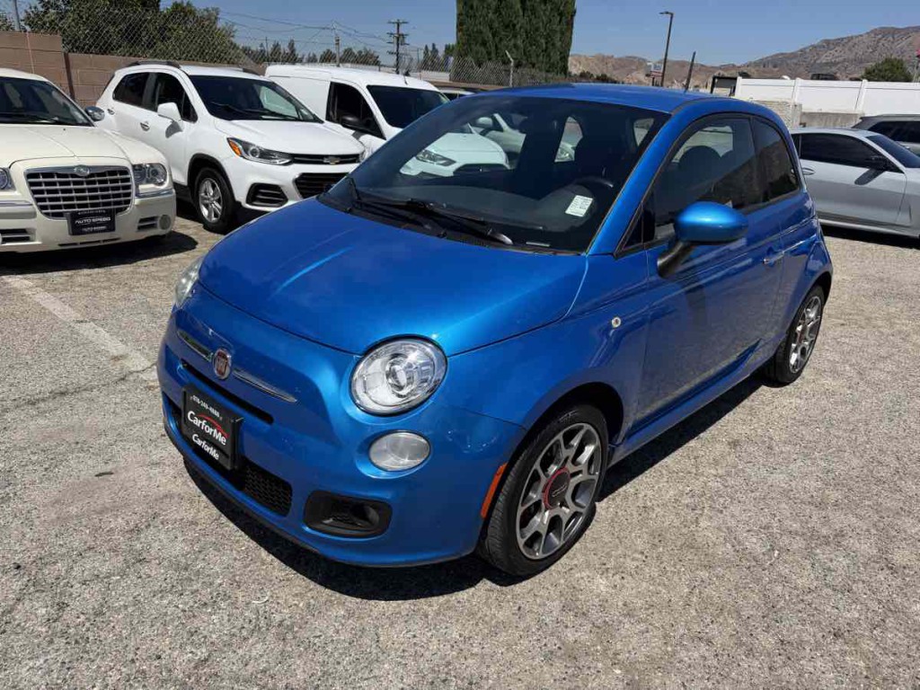 2015 FIAT 500 Image 3
