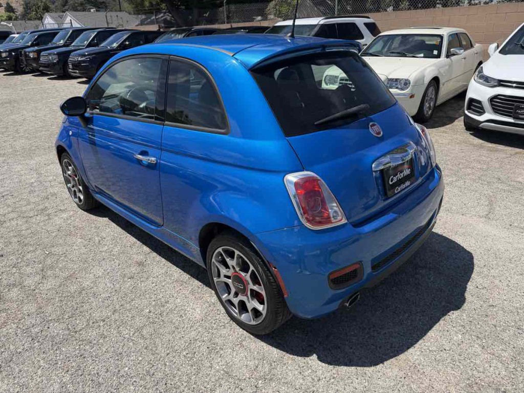 2015 FIAT 500 Image 6