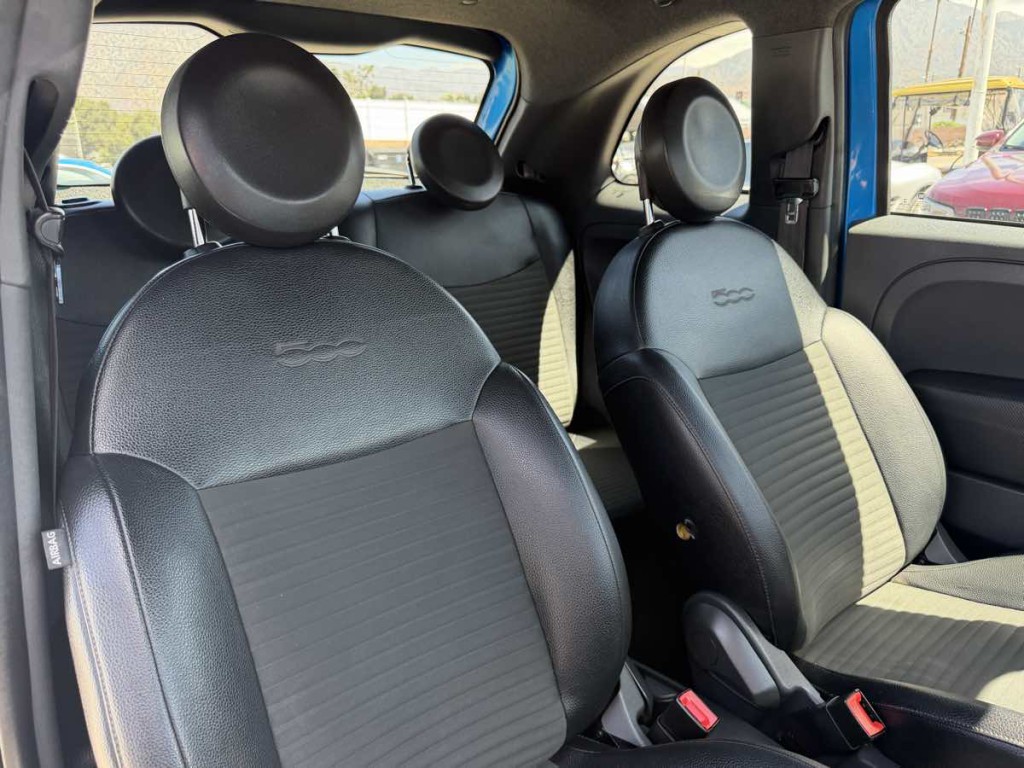 2015 FIAT 500 Image 13