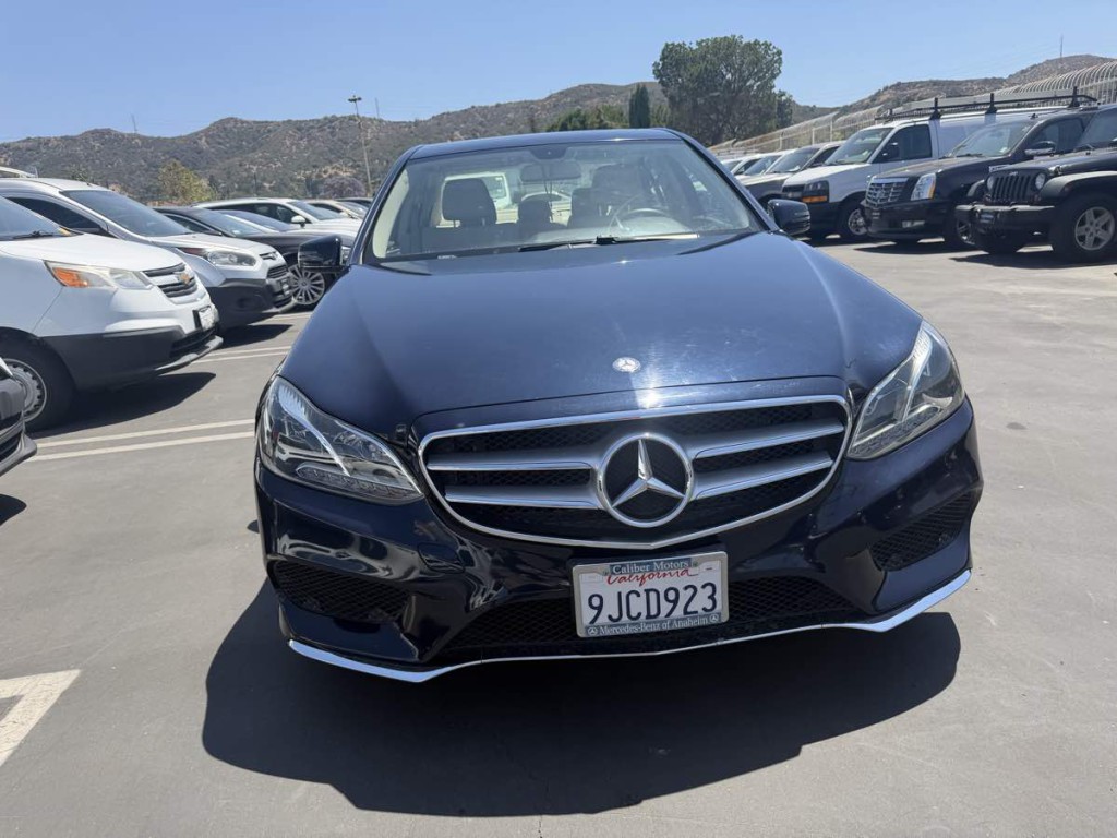 2014 Mercedes-Benz E-Class Image 3