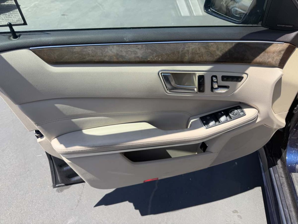 2014 Mercedes-Benz E-Class Image 9
