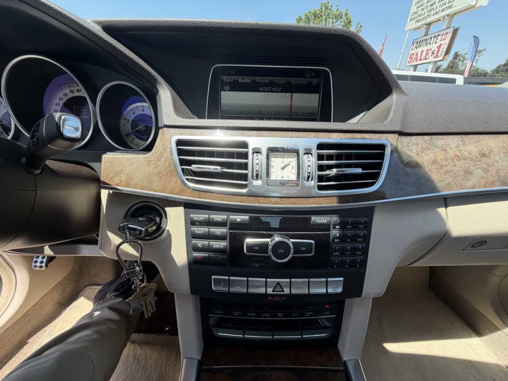 2014 Mercedes-Benz E-Class Image 12