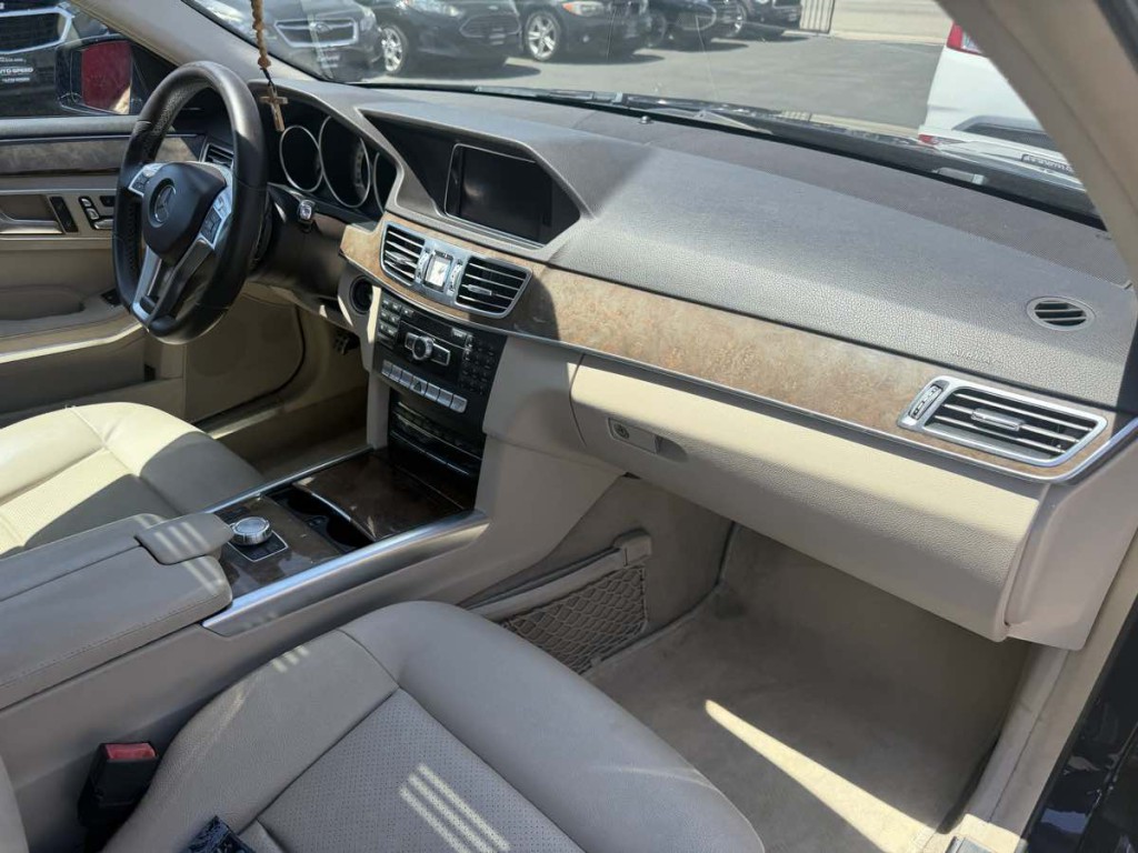 2014 Mercedes-Benz E-Class Image 14