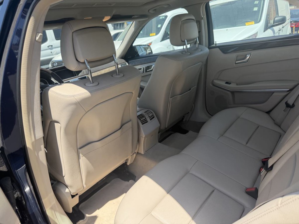 2014 Mercedes-Benz E-Class Image 16