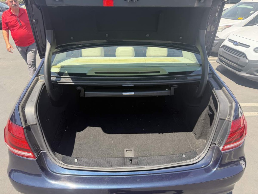 2014 Mercedes-Benz E-Class Image 18