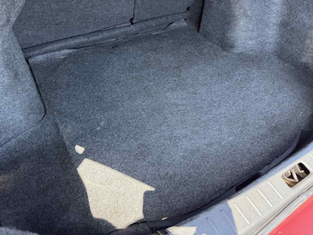 2018 Nissan Versa Image 16