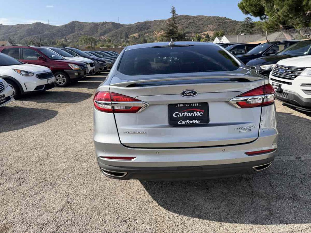 2020 Ford Fusion Image 4