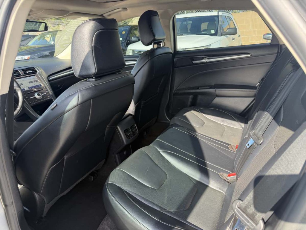 2020 Ford Fusion Image 15