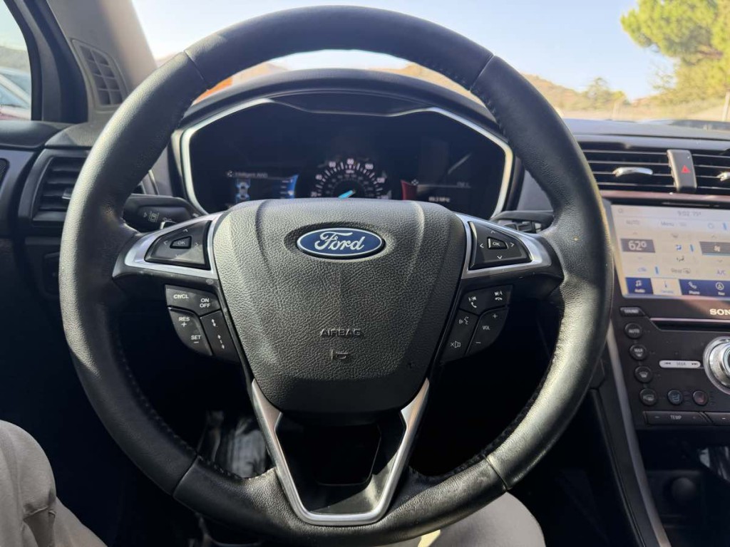 2020 Ford Fusion Image 23