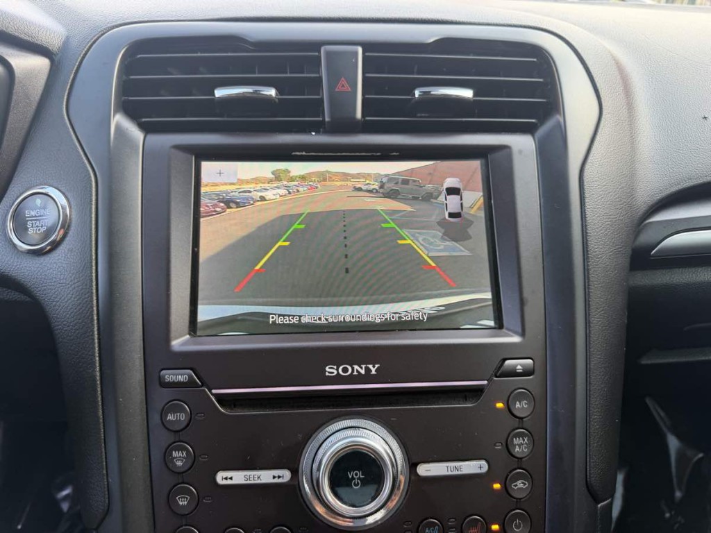 2020 Ford Fusion Image 24