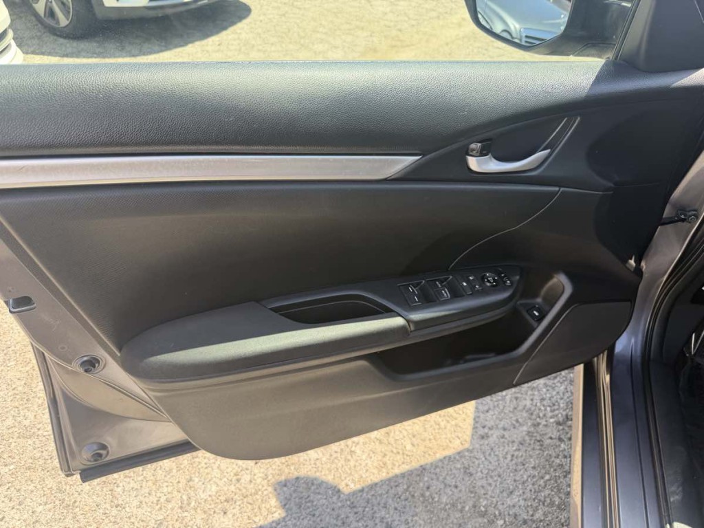 2016 Honda Civic Image 8