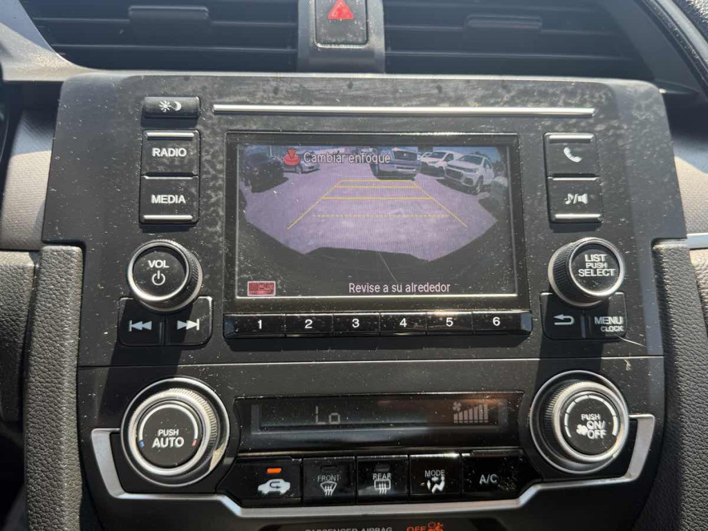 2016 Honda Civic Image 13