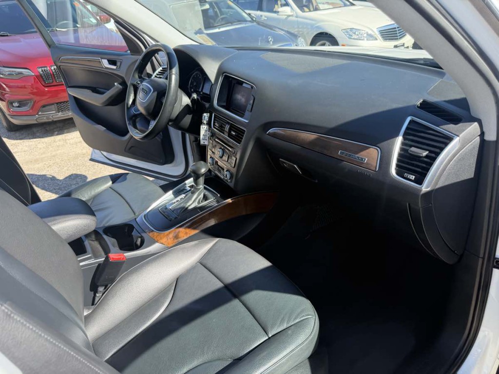 2015 Audi Q5 Image 16