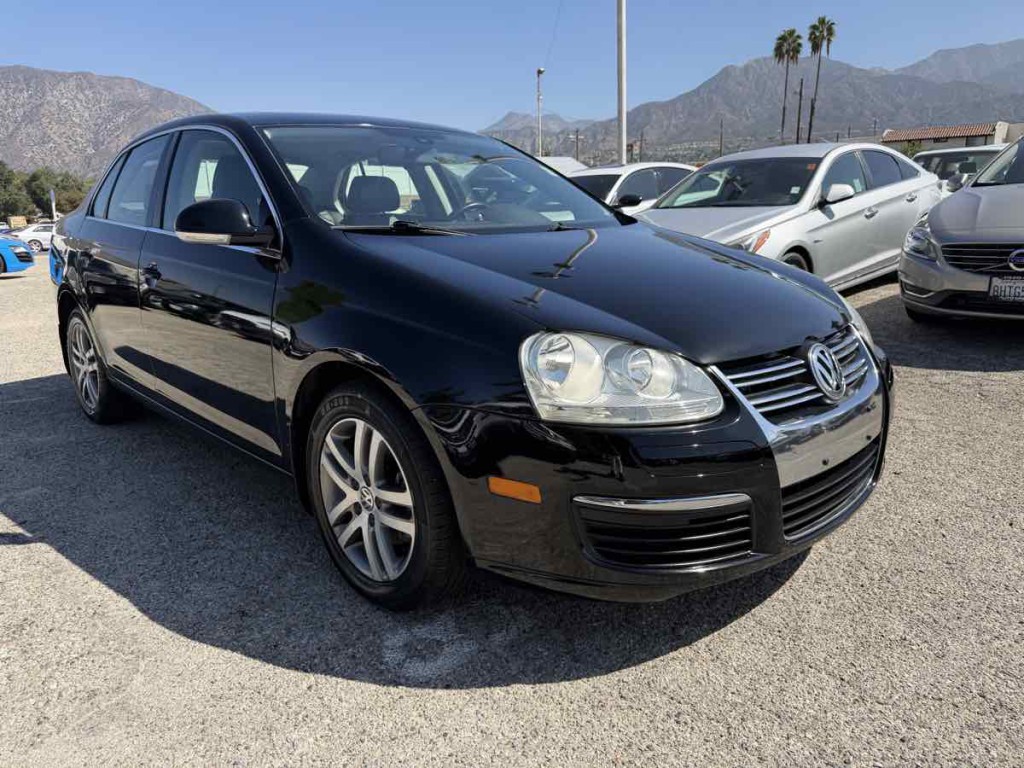 2005 Volkswagen Jetta Image 1