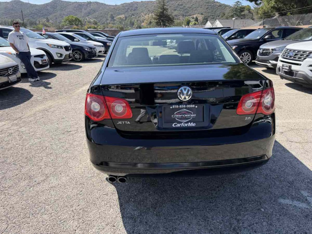 2005 Volkswagen Jetta Image 5