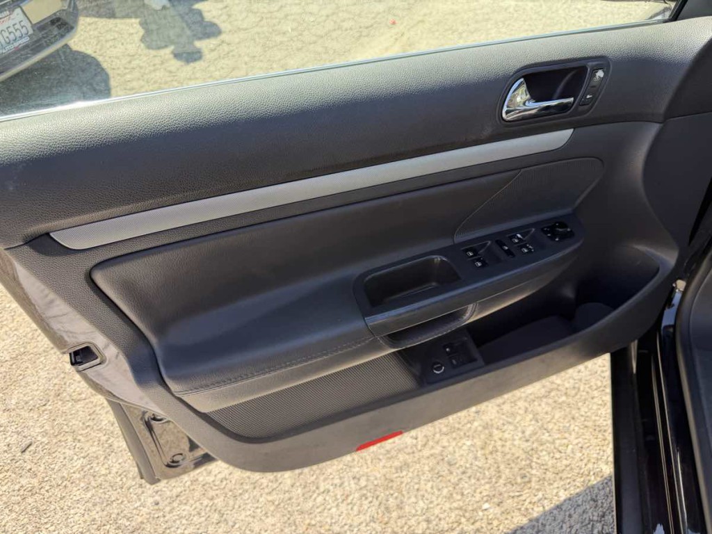 2005 Volkswagen Jetta Image 9