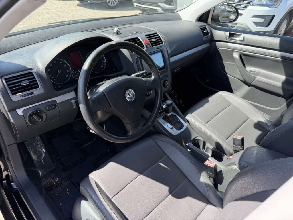 2005 Volkswagen Jetta Image 10