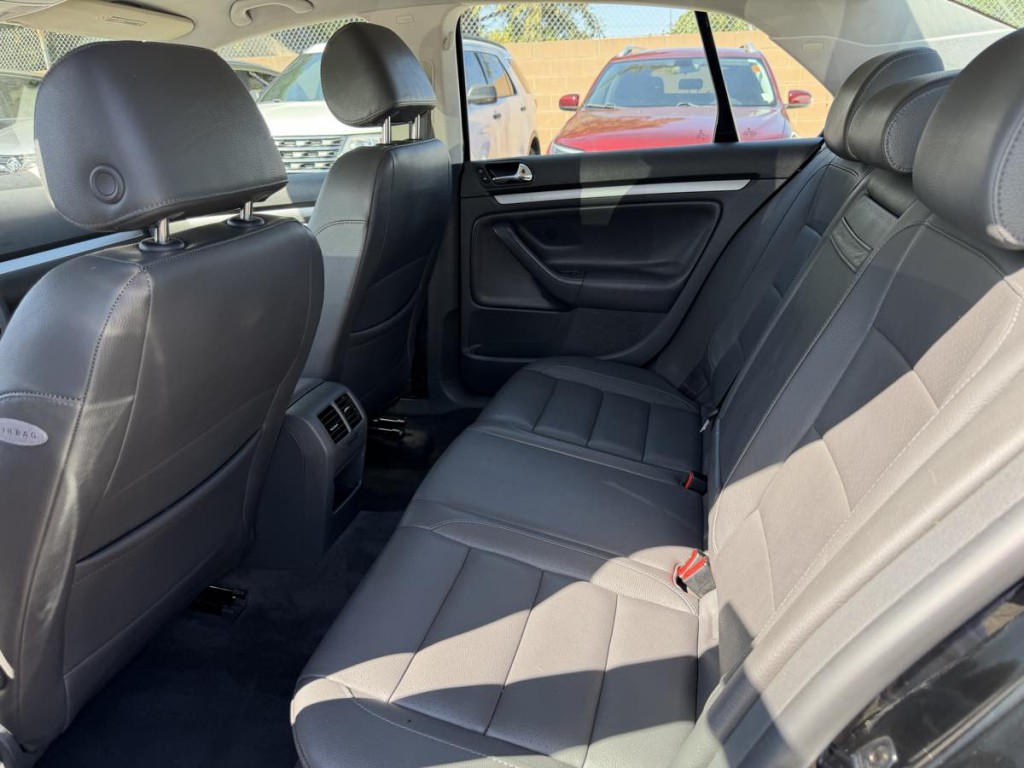 2005 Volkswagen Jetta Image 19