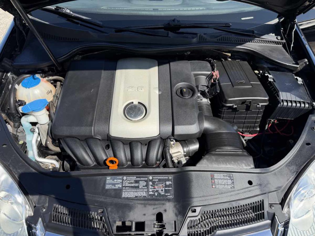 2005 Volkswagen Jetta Image 21