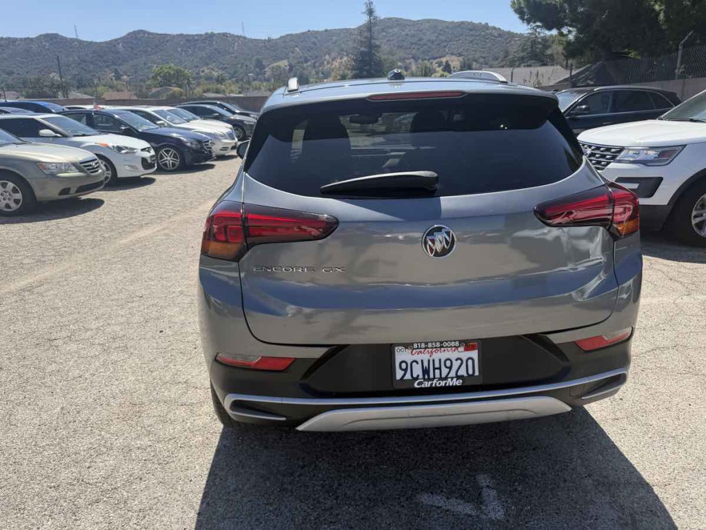 2021 Buick Enclave Image 5