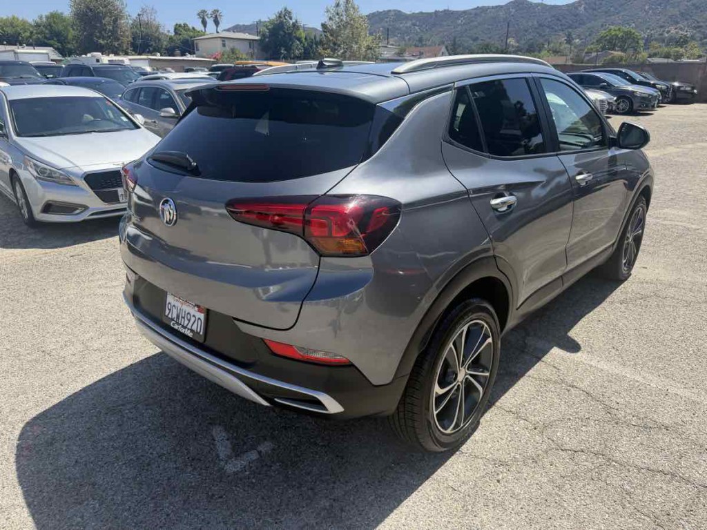 2021 Buick Enclave Image 8