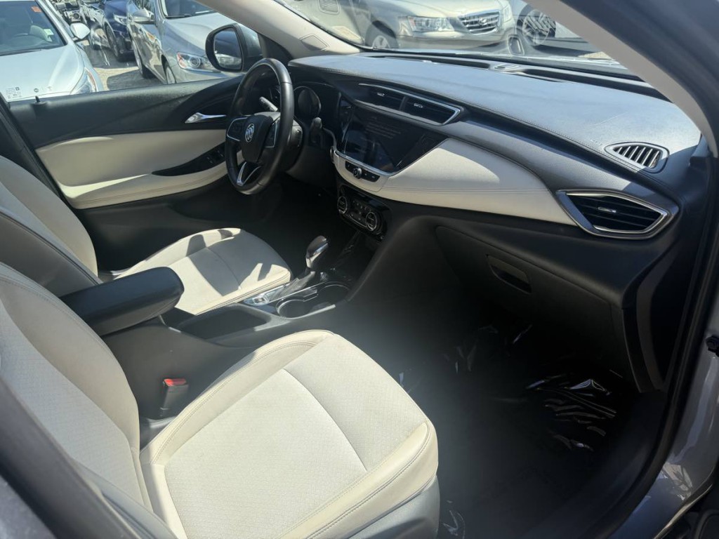 2021 Buick Enclave Image 10