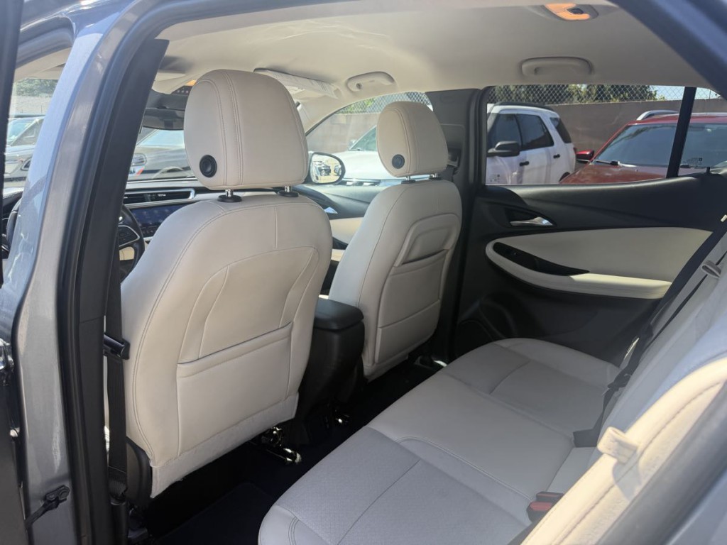 2021 Buick Enclave Image 17
