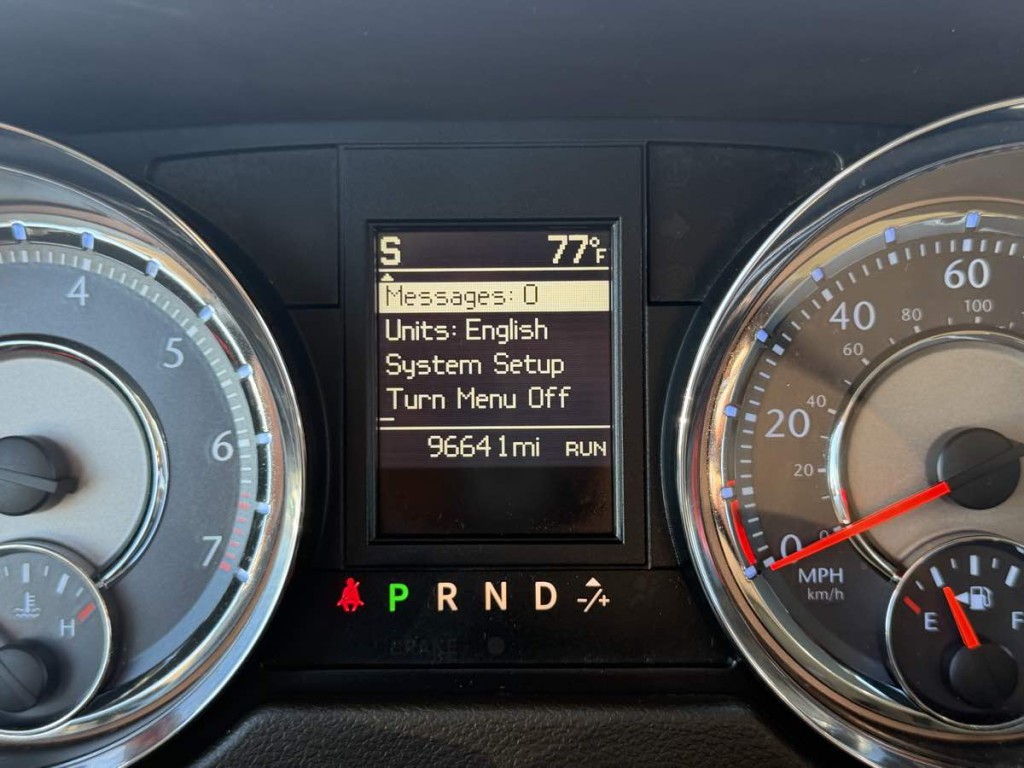 2013 Chrysler Town & Country Image 31
