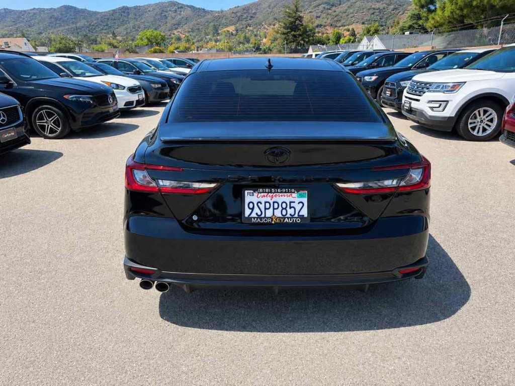 2025 Toyota Camry Image 5