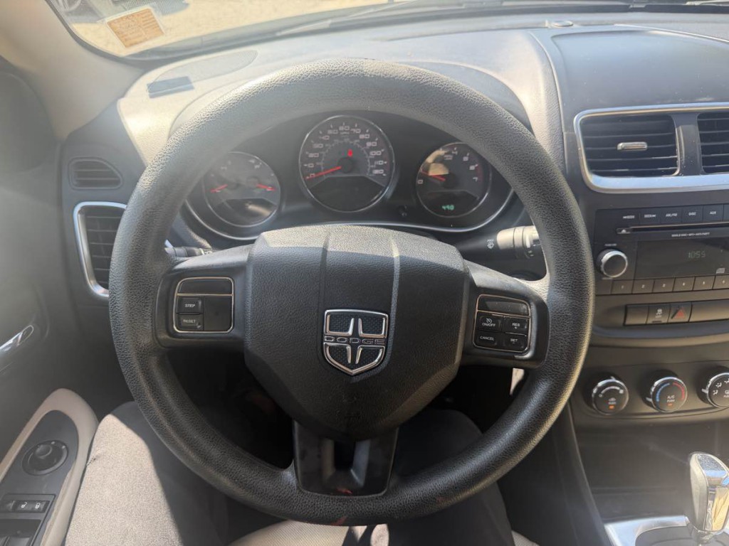 2014 Dodge Avenger Image 20