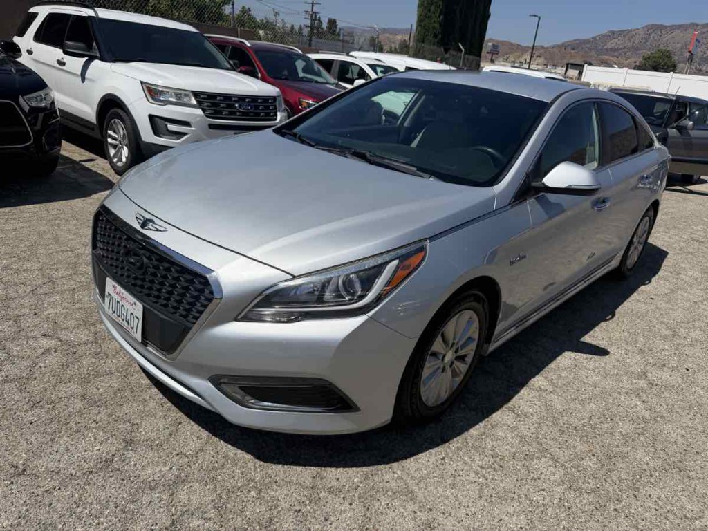 2017 Hyundai Sonata Image 3