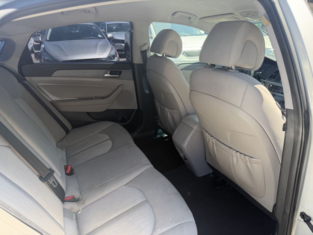 2017 Hyundai Sonata Image 11