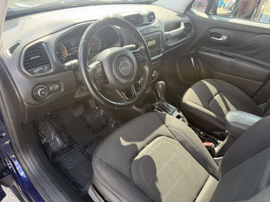 2017 Jeep Renegade Image 9