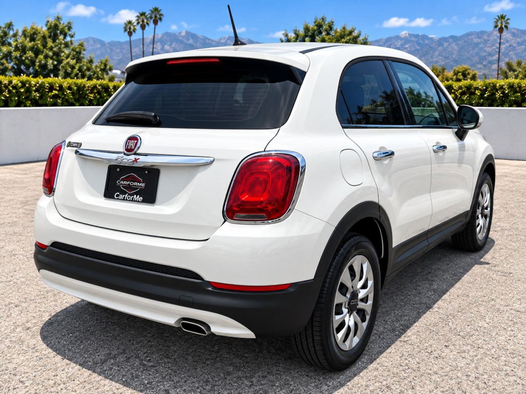 2016 FIAT 500 Image 6