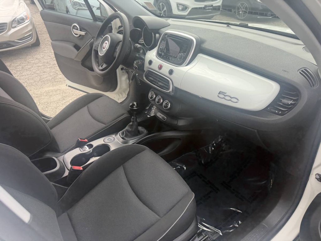2016 FIAT 500 Image 14