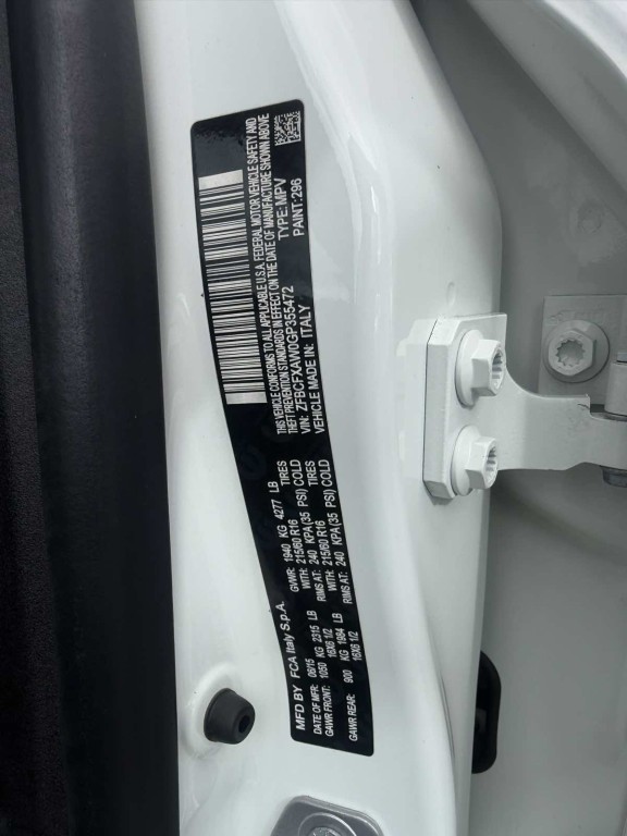 2016 FIAT 500 Image 22